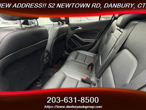 Used 2018 Mercedes-Benz GLA 250 4MATIC image 27