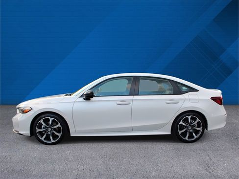 Certified 2025 Honda Civic Sport Touring image 6