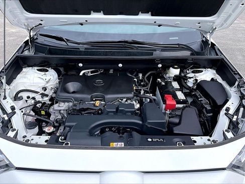 Certified 2024 Toyota RAV4 LE AWD/4WD image 30