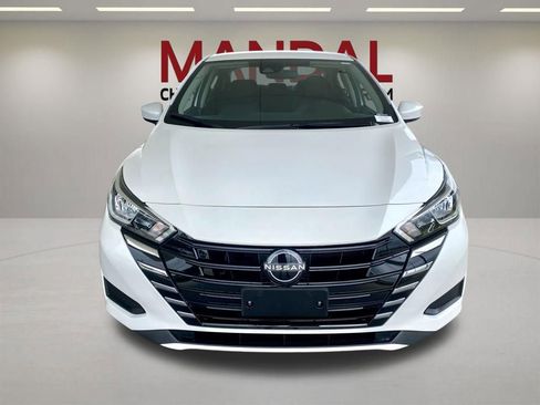 Used 2024 Nissan Versa SV w/ Trunk Package FWD image 2