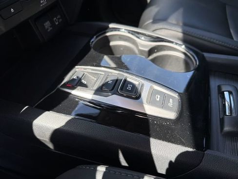 Used 2020 Honda Pilot Touring image 31