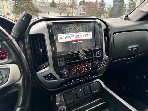 Used 2015 GMC Sierra 1500 SLT w/ SLT Crew Cab Value Package image 19