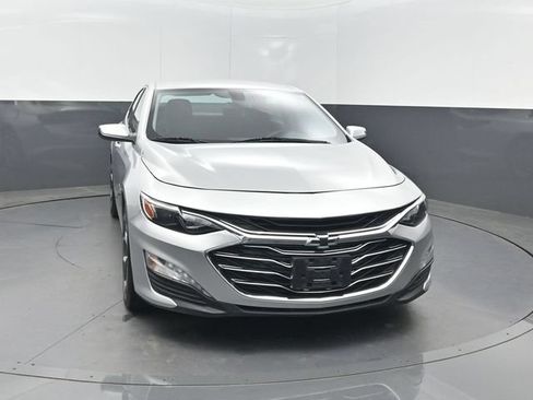 Used 2022 Chevrolet Malibu LT FWD image 38