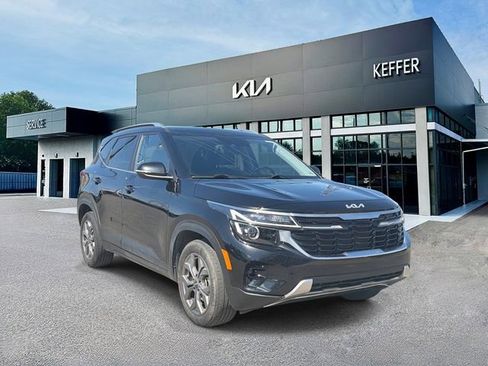 Certified 2024 Kia Seltos S image 2