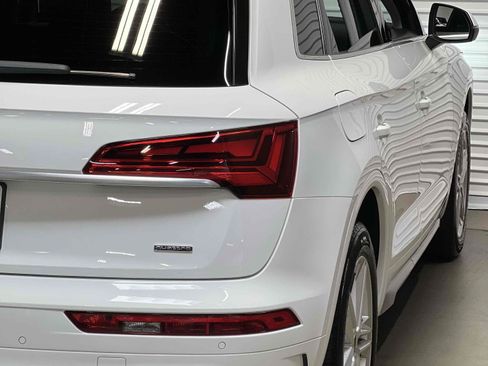 Used 2021 Audi Q5 e Premium w/ Convenience Package AWD/4WD image 44