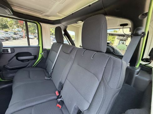 Used 2019 Jeep Wrangler Unlimited Sport S AWD/4WD image 29