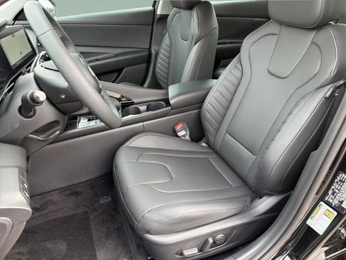 New 2026 Hyundai Elantra Limited FWD image 26