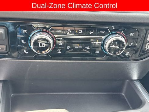 Used 2024 GMC Sierra 1500 SLT w/ SLT Premium Plus Package AWD/4WD image 18