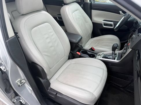 Used 2014 Chevrolet Captiva Sport LTZ FWD image 10
