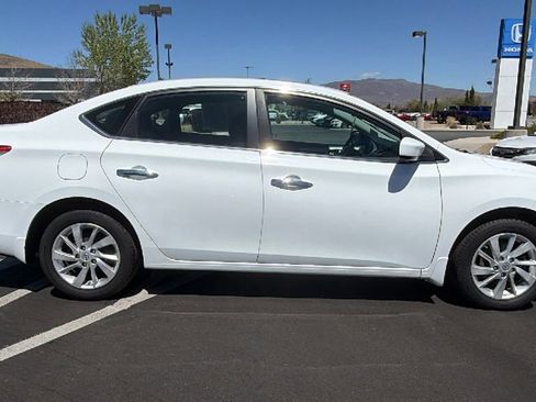 Used 2015 Nissan Sentra SV w/ Style Package FWD image 2