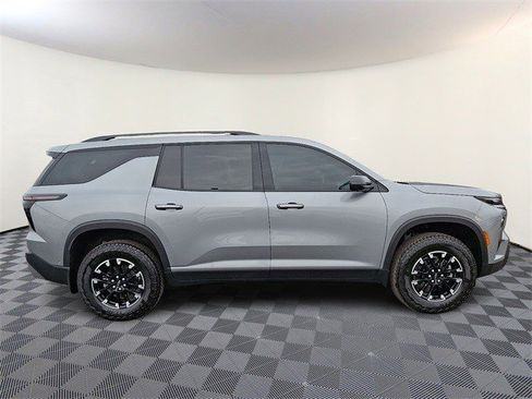 Certified 2026 Chevrolet Traverse Z71 w/ Enhanced Driving Package image 7