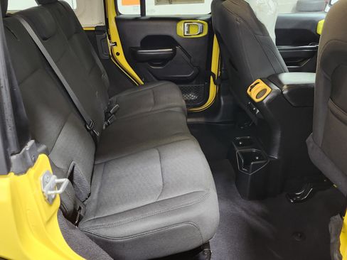 Used 2020 Jeep Wrangler Unlimited Sport S image 19