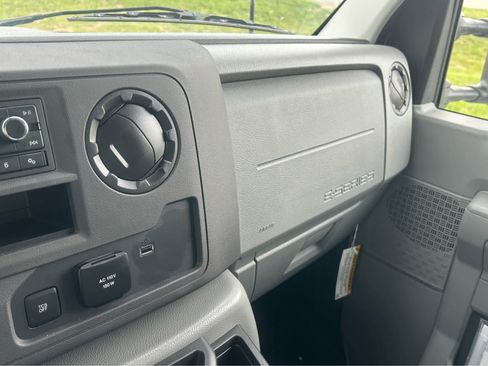 New 2027 Ford E-350 and Econoline 350 Super Duty w/ Power Equipment Group RWD image 28