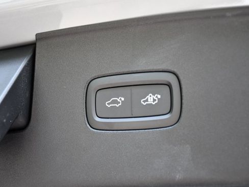 New 2025 Volvo EX90 Ultra image 24