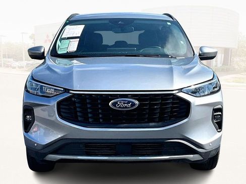 Used 2024 Ford Escape Platinum image 2