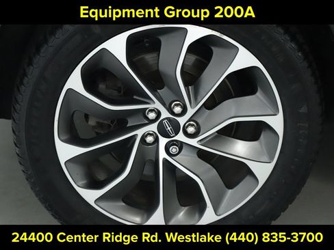 Used 2021 Lincoln Nautilus Reserve AWD/4WD image 12
