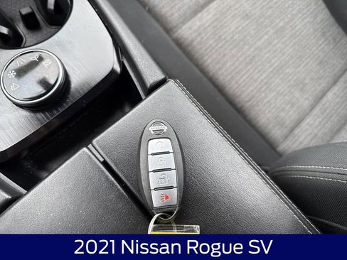 Used 2021 Nissan Rogue SV AWD/4WD image 28