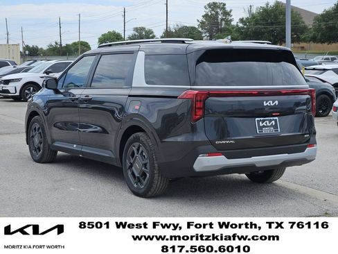 New 2026 Kia Carnival EX FWD image 4