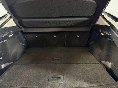 Used 2024 Nissan Ariya FWD image 29