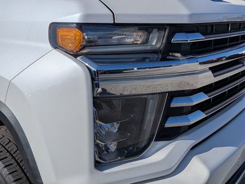 Used 2020 Chevrolet Silverado 2500 High Country w/ Z71 Off-Road Package image 9