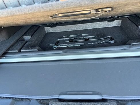 Used 2025 Subaru Outback Touring XT w/ Popular Package #2 image 40