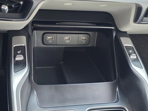 Used 2021 Kia Sorento S image 20