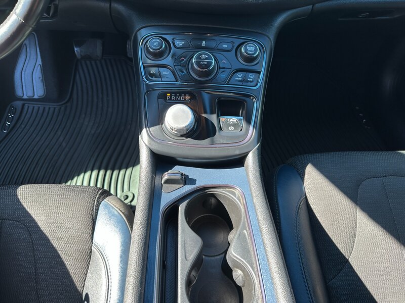 Used 2015 Chrysler 200 S w/ Navigation & Sound Group I FWD image 19