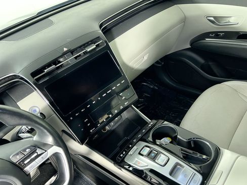 Used 2024 Hyundai Tucson Limited FWD image 23