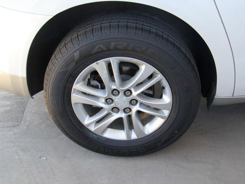 Used 2018 Buick Enclave Premium FWD image 34