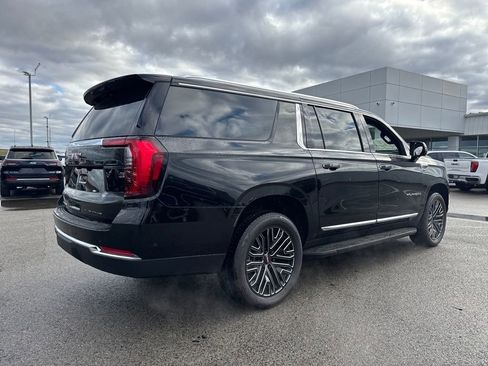 New 2026 GMC Yukon XL Elevation image 7