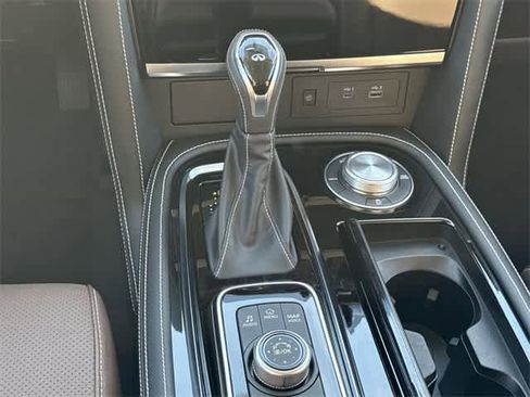 Certified 2024 INFINITI QX80 Premium Select w/ Cargo Package image 19