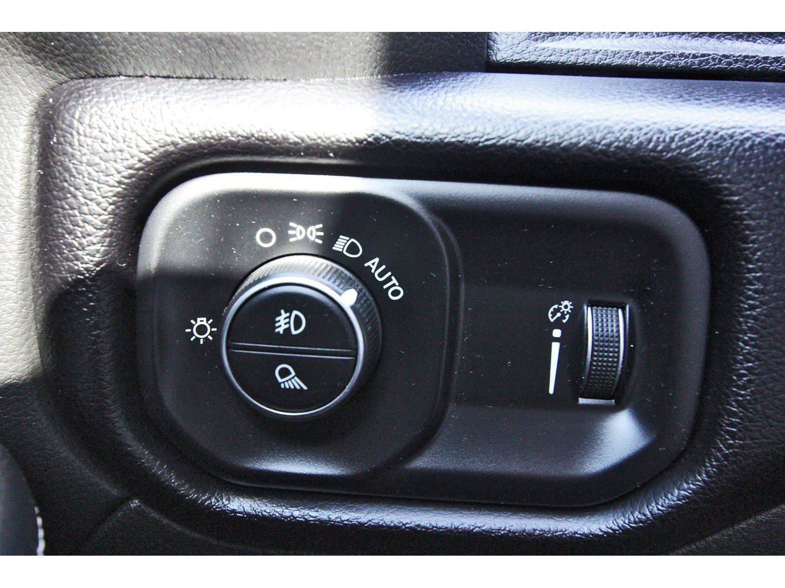 Used 2024 RAM 2500 Big Horn AWD/4WD image 23