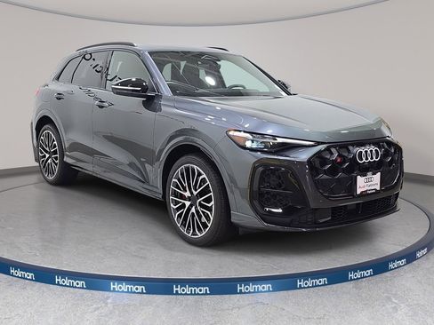 New 2026 Audi SQ5 Prestige image 3