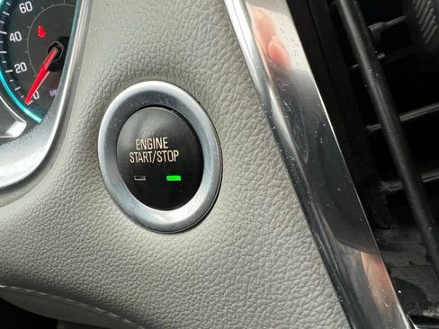 Used 2019 Chevrolet Traverse Premier w/ Driver Confidence II Package image 40