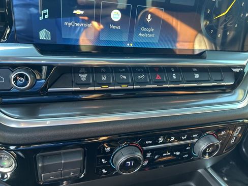 Used 2025 Chevrolet Silverado 3500 High Country w/ High Country Premium Package image 42