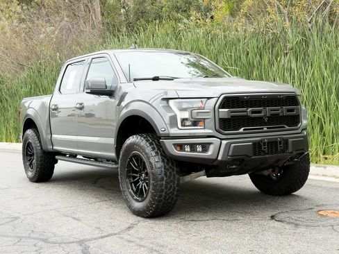 Used 2020 Ford F150 Raptor w/ Equipment Group 802A Luxury image 2