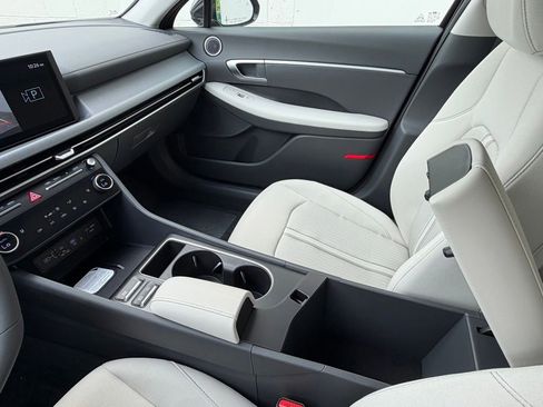 New 2026 Hyundai Sonata SEL AWD/4WD image 15