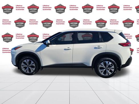 Certified 2021 Nissan Rogue SV image 2