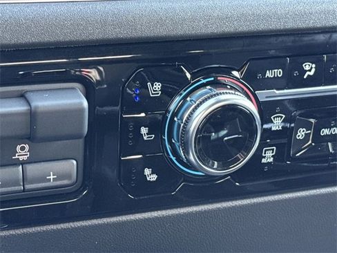 Used 2025 GMC Sierra 1500 SLT w/ SLT Premium Plus Package image 22