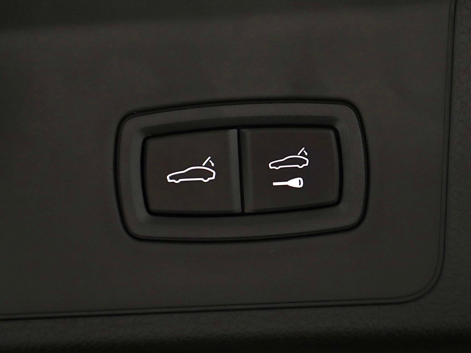 Used 2026 Porsche Panamera GTS AWD/4WD image 12