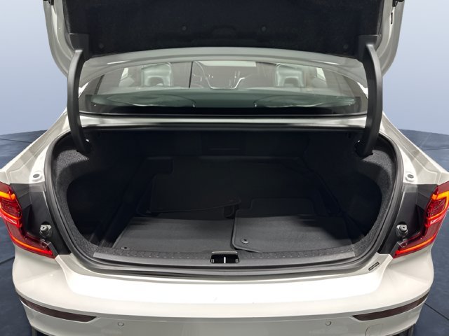 Used 2023 Volvo S60 B5 Plus w/ Climate Package AWD/4WD image 9