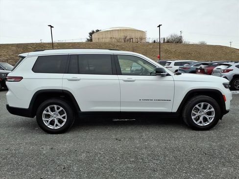 Used 2021 Jeep Grand Cherokee L Limited image 3