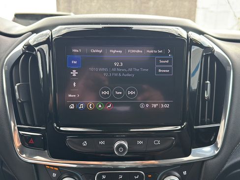 Certified 2023 Chevrolet Traverse High Country AWD/4WD image 39
