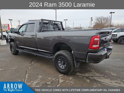 Used 2024 RAM 3500 Laramie w/ Sport Appearance Package image 8