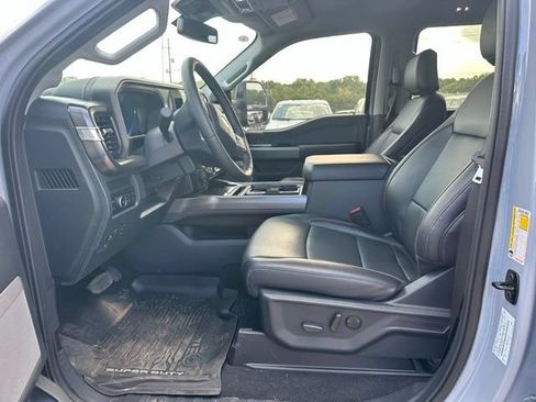 Used 2026 Ford F250 Lariat w/ Tremor Off-Road Package AWD/4WD image 9