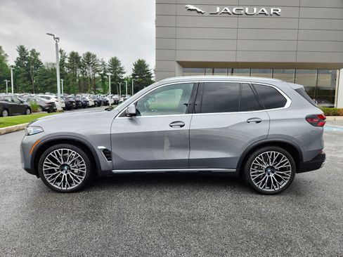 Used 2025 BMW X5 xDrive40i w/ Executive Package AWD/4WD image 5