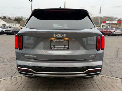 Used 2023 Kia Sorento SX image 10