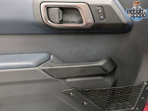 Used 2025 Ford Bronco Heritage Edition AWD/4WD image 11