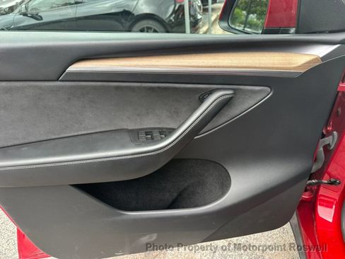 Used 2023 Tesla Model Y Long Range AWD/4WD image 16