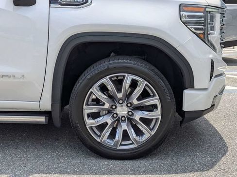 Used 2024 GMC Sierra 1500 Denali w/ Denali Reserve Package AWD/4WD image 11